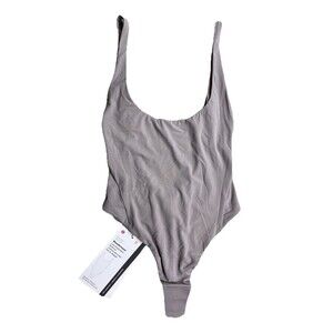 Lululemon Wundermost Bodysuit XS Taupe Scoop Neck Sleeveless NWT